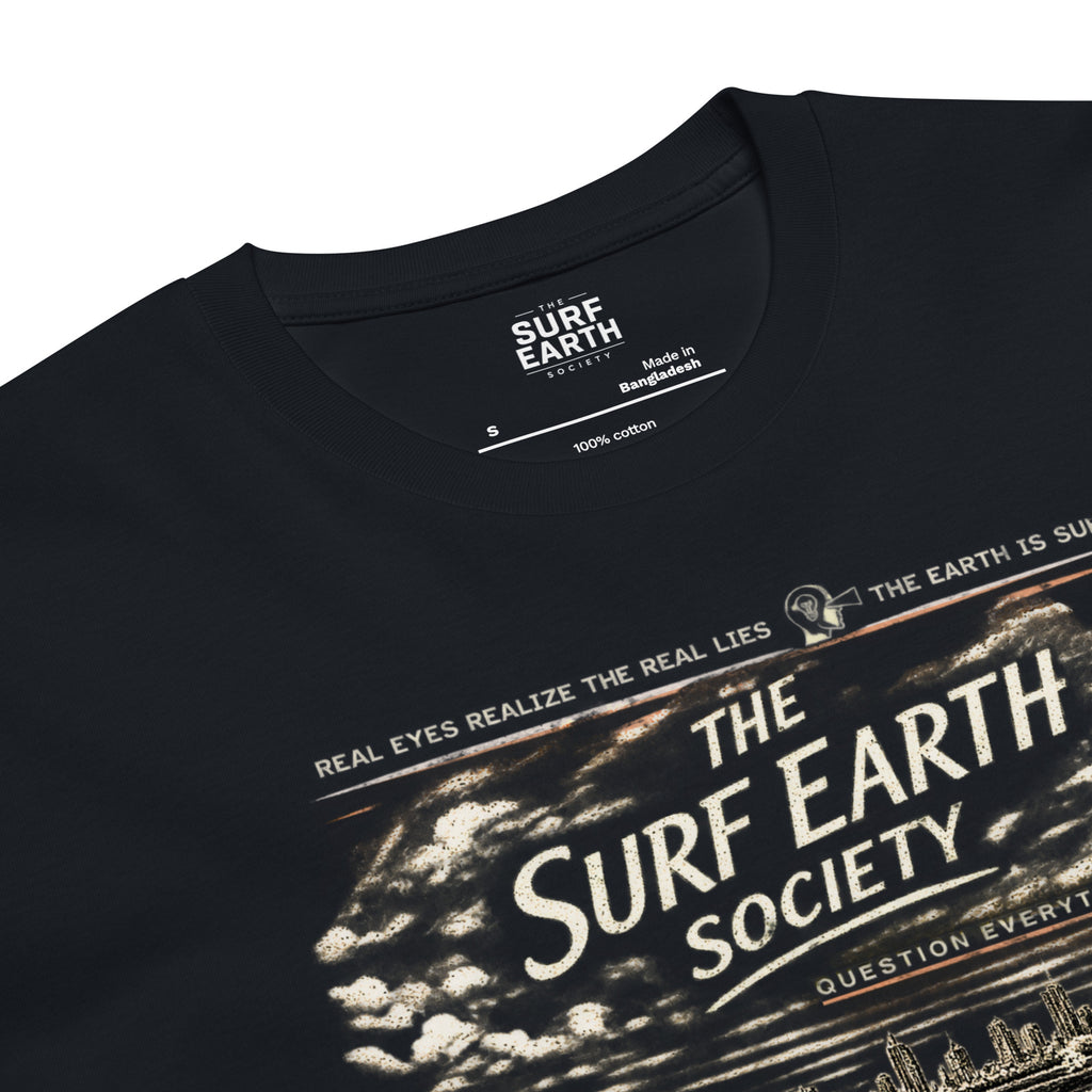 The Surf Earth Society Vintage Australia Rustic graphic tee in navy